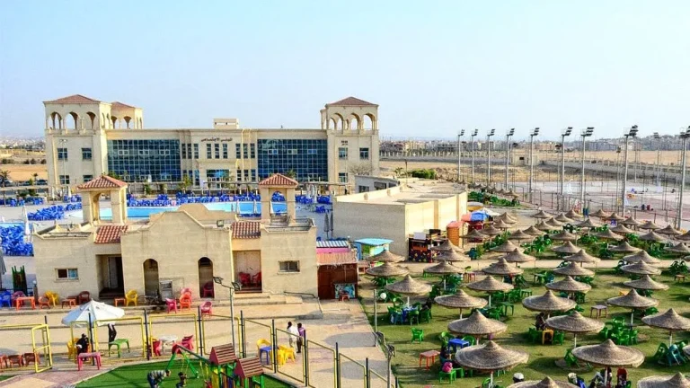 أحياء مدينة العبور المميزة