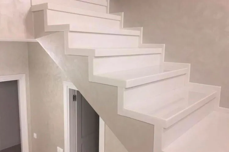 بديل الرخام للدرج الداخلي