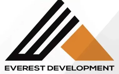 شركاء شركة ايفرست فيو للتطوير العقاري