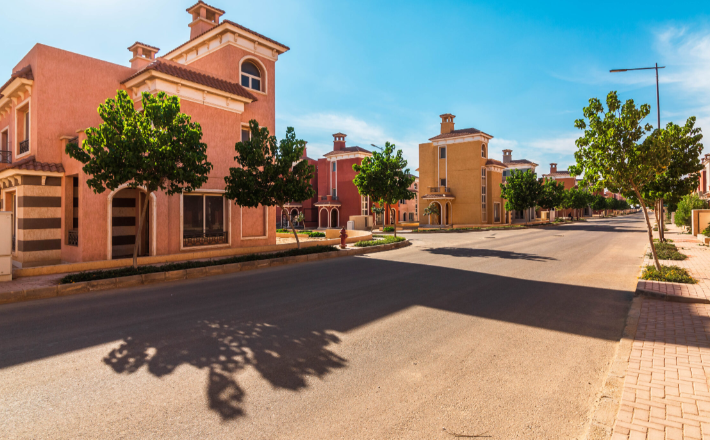 ما هو أقرب كمبوند أمام مول العرب؟ نيوم 6 أكتوبر