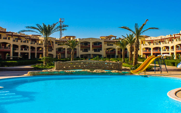 عيوب قرية لاسيرينا العين السخنة منتجعات سياحية