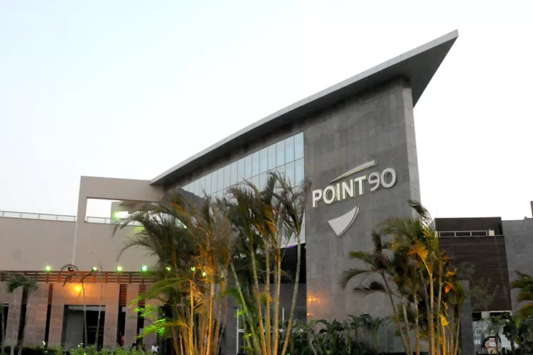 أفضل مولات التجمع الخامس مول بوينت 90